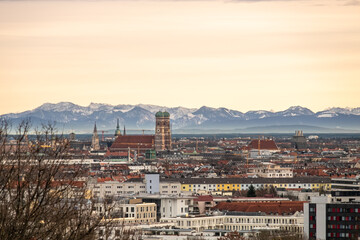 München mit Berge