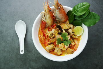 Tom Yum Goong (Tom Yum Goong with milk and chili paste) 