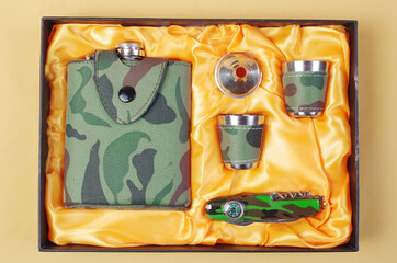 Gift set for male tourist