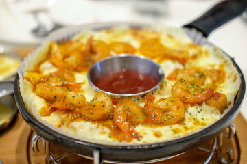 Shrimp Cheese Fondue served on the pan