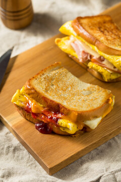 Homemade One Pan Egg Breakfast Sandwich