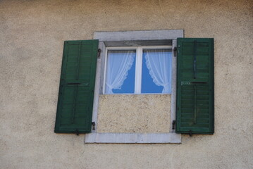Fenêtre fortifiée, Raiponce, 21e siècle, Delémont, Suisse