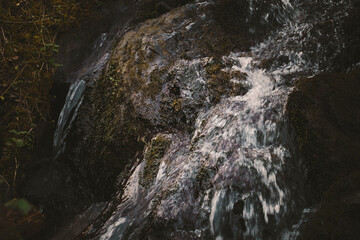 torrente de agua