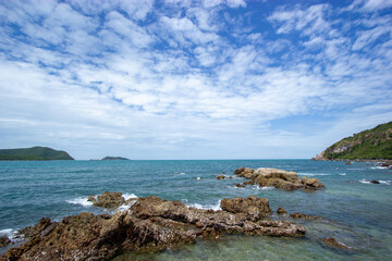 Fototapeta na wymiar beach and sea , Rocks along the coast, Koh Samae San, Sattahip, Chon Buri, Thailand