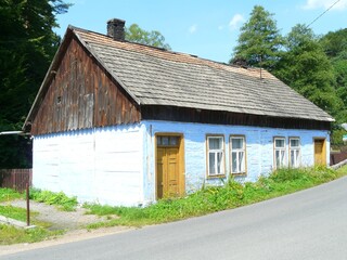 OJCÓW ZAZAMCZE-STARE BUDOWNICTWO DREWNIANE - obrazy, fototapety, plakaty