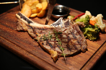 grilled steak with vegetables