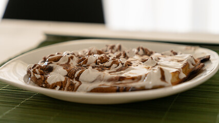 Waffle de crema y chocolate