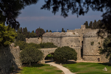 Fototapeta na wymiar Rhodes, Greece – lanscape of the Rhodes fortress and the old town