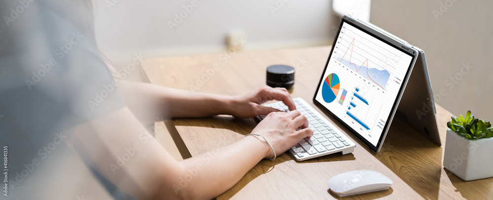 Poster Business Data Analyst Using Analytics Technology
