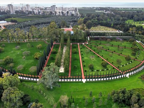 Mansion of Bahj&iacute; (Baha'i Holy Place) and the Shrine of Bah&aacute;'u'll&aacute;h