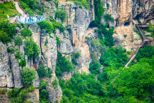 Bir turizm kenti olan Safranbolu'da İncesu su kemeri, kristal cam teras, tokat kanyonu.