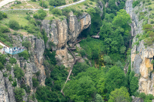 Bir turizm kenti olan Safranbolu'da İncesu su kemeri, kristal cam teras, tokat kanyonu.