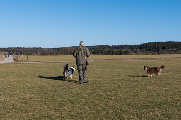 Auch in Corana Zeiten erlaubt - Mensch und Hund in der Natur