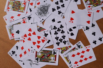 散らべたトランプ