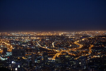 ケープタウンのシグナルヒルから見た夜景