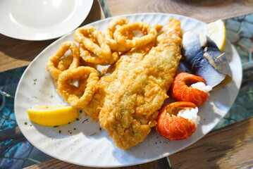 イカと白味魚のフライ