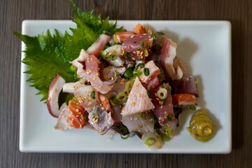 刺身の切り落とし