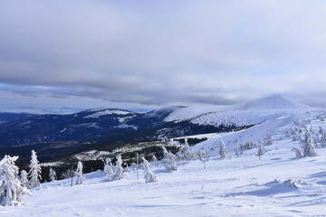 Karkonosze, zima, śnieg, warunki na szlakach, Sudety