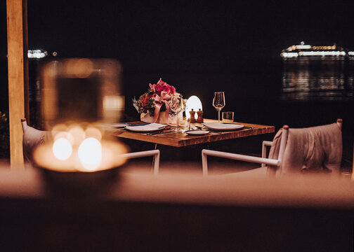 outdoor Dinner table for two