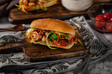 Tender chicken Banh Mi