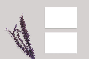 business card mockup with beautiful flowers bouquet
