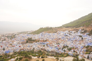 Fototapeta na wymiar モロッコ旅行で青の街シャウエンを散策