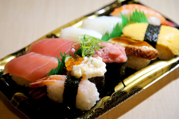 寿司　盛り合わせパック