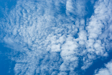 Obraz premium blue morning sky with dramatic clouds