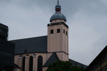 Fototapeta na wymiar FU 2020-06-10 Deutz 242 alte Kirche