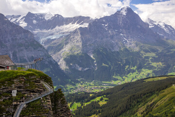 Obraz premium The Grindewald Valley and First viewpoint in Switzerland on a sunny day