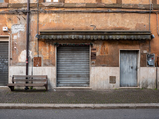 negozi chiusi in Italia a causa della crisi scatenati dalla pandemia.