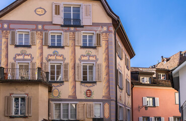 Fototapeta premium Medieval building in Chur, considered to be the oldest town in Switzerland and is the capital of the Swiss canton of Graubunden.