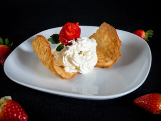strawberry ice cream