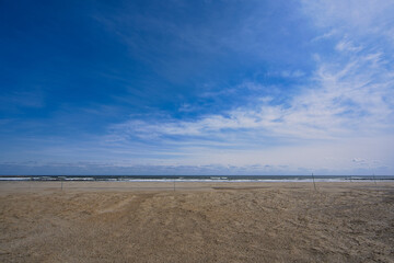 誰もいない九十九里浜