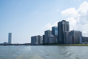 Fototapeta premium Landscape of Niigata city with river, Japan_01