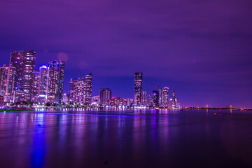 Fototapeta premium country skyline at night 