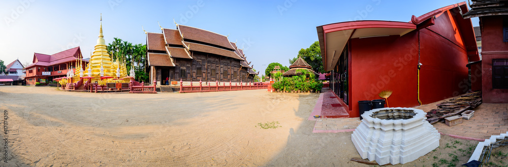 Canvas Prints Panorama View of Wat Phan Tao in Chiang Mai City