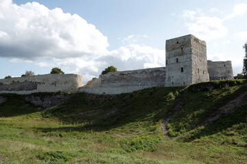 Fototapeta na wymiar Stone fortress in the town of Izborsk