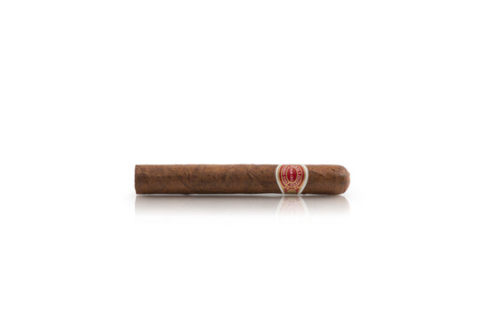 Cigar On White Background Of The Brand Romeo Y Julieta Número 3