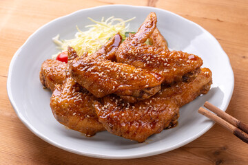 鶏手羽先の甘辛揚げ