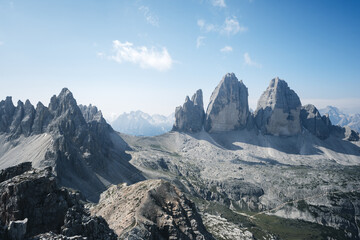 Obraz premium Tre cime di lavaredo seen from the summit of the Toblinger