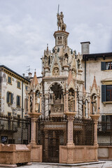 Fototapeta premium Scaliger Tombs (Arche Scaligere) - group of five Gothic funerary monuments in Verona, Italy, celebrating the Scaliger family, who ruled in Verona from the 13th to the late 14th century.