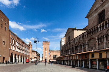 Ferrara. Piazza Trento e Trieste, Palazzo della Ragione, Torre Della Vittoria e Cattedrale
