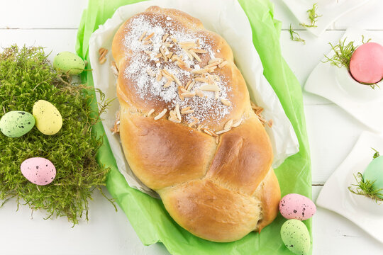 Delicious Easter yeast bread series picture 02