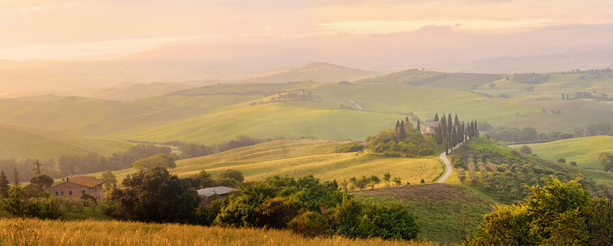 Beautiful Italian Landscape Early In The Morning In Sunbeams. Tuscany Italy