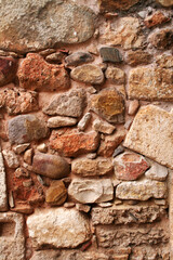 Grobes Mauerwerk aus Ziegeln, Feldsteinen und Mörtel; Spanien