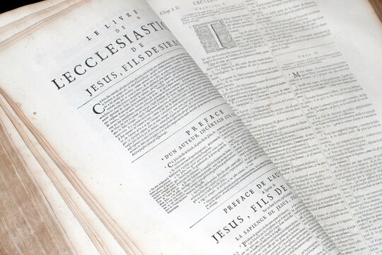 Old bible in French, 1669.  Old Testament. Apocrypha. Ecclesiastes.