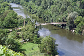Fototapeta na wymiar Brücke über den Neckar bei Hessigheim