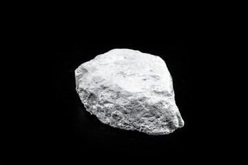 calcium oxide, also called quicklime, quicklime. Industrial product used in construction