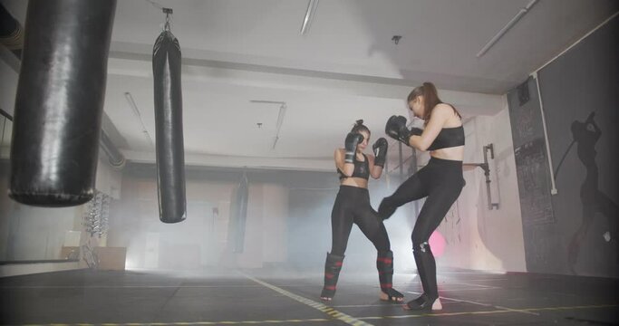 girls boxing